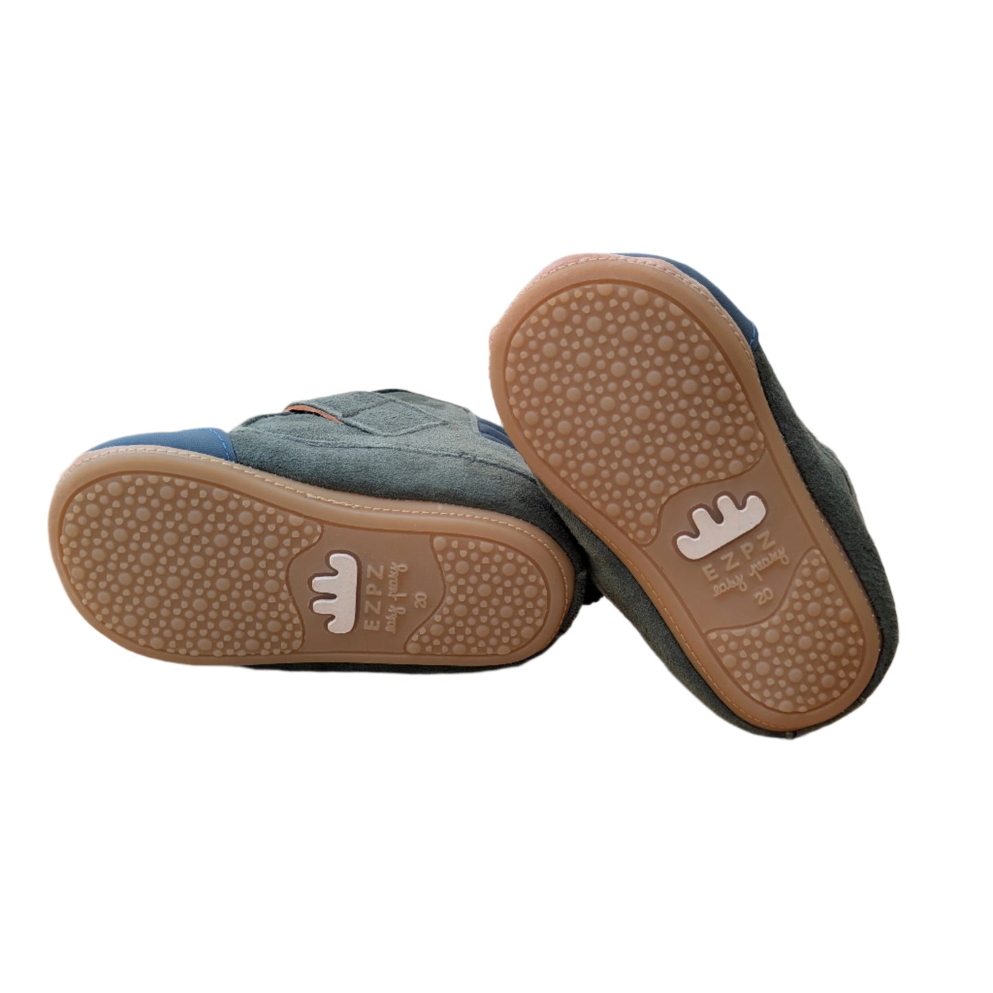 Easy Peasy Suede Shoes size 20