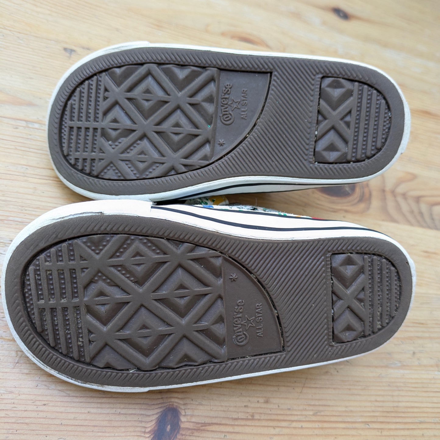 Converse shoes - size 23