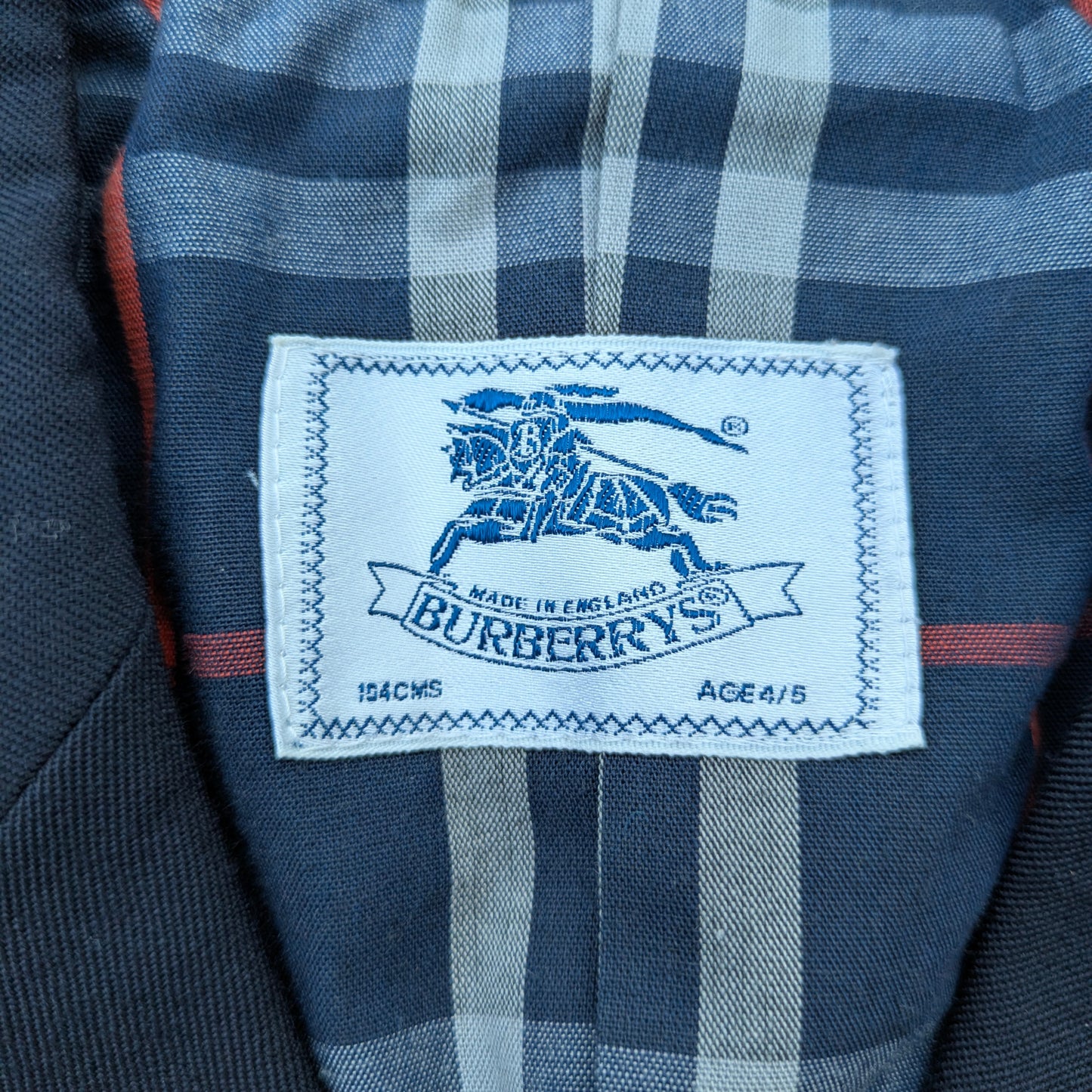 Burberry wool coat 4-5 yrs