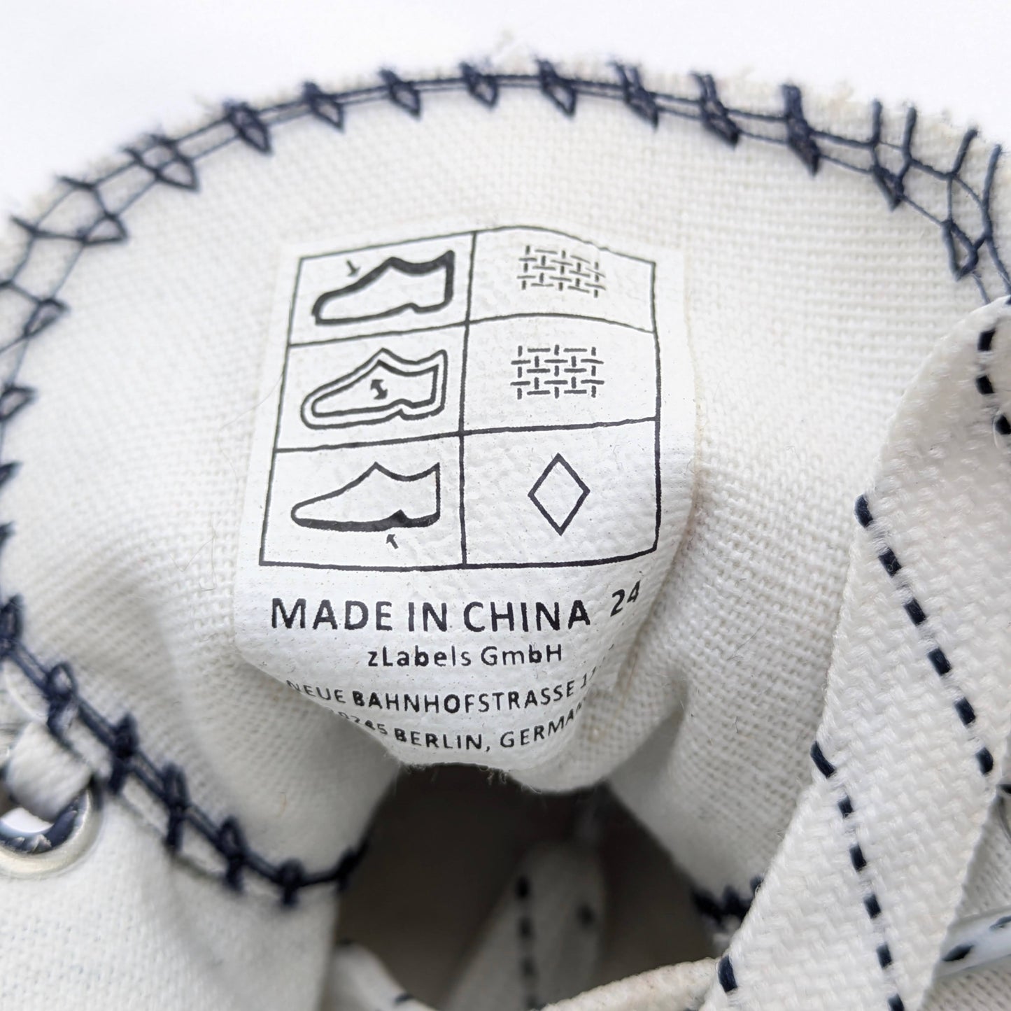 Space shoes - baskets - size 24