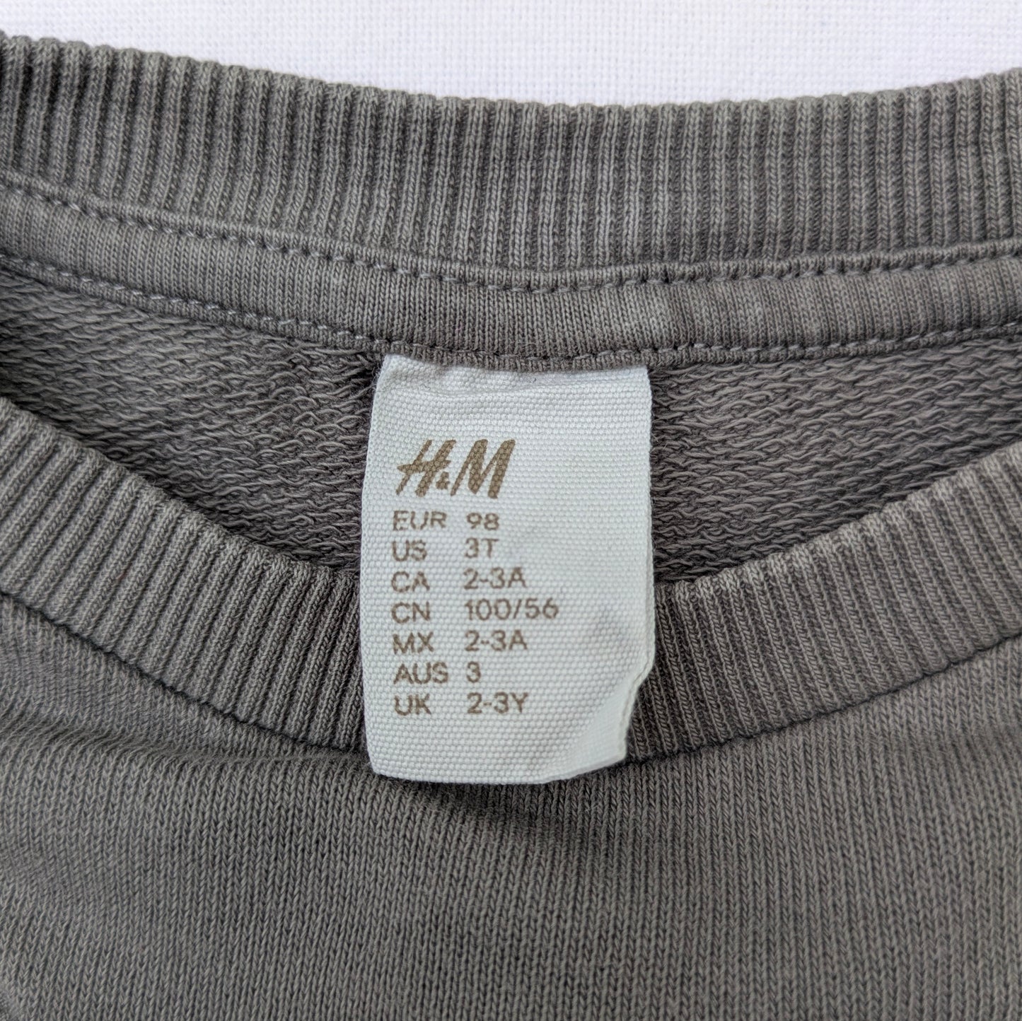 H&M Ruffled Sweatshirt - 3 yrs