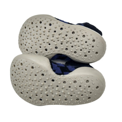 Collegien slippers size 24/25