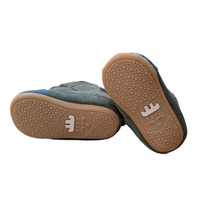 Easy Peasy Suede Shoes size 20