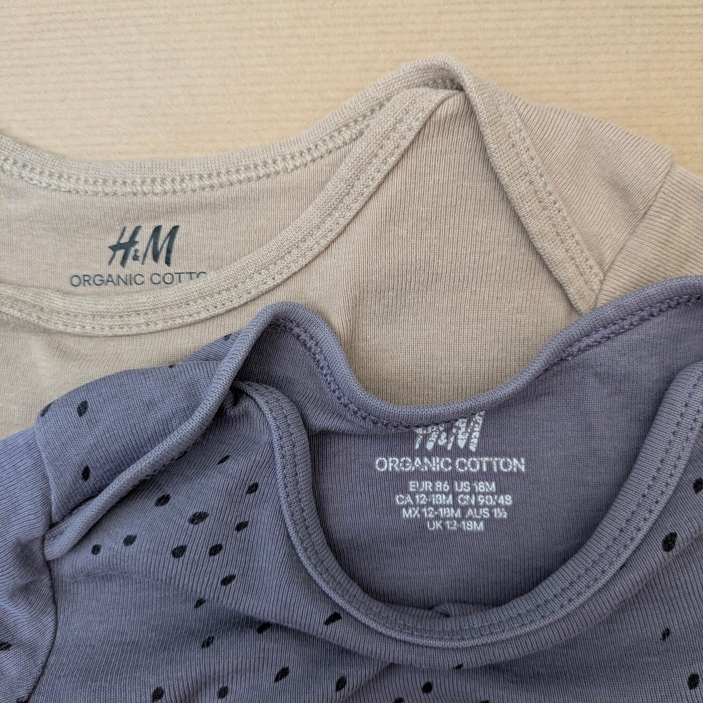 H&M onesies - set of 2 - 12-18 mo / 86cm