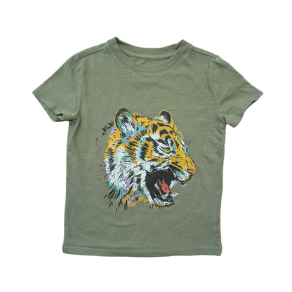 Cat & Jack t-shirt - 4 yrs