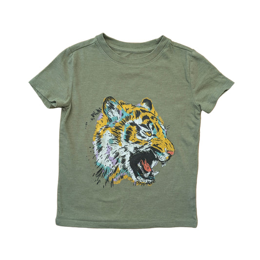 Cat & Jack t-shirt - 4 yrs