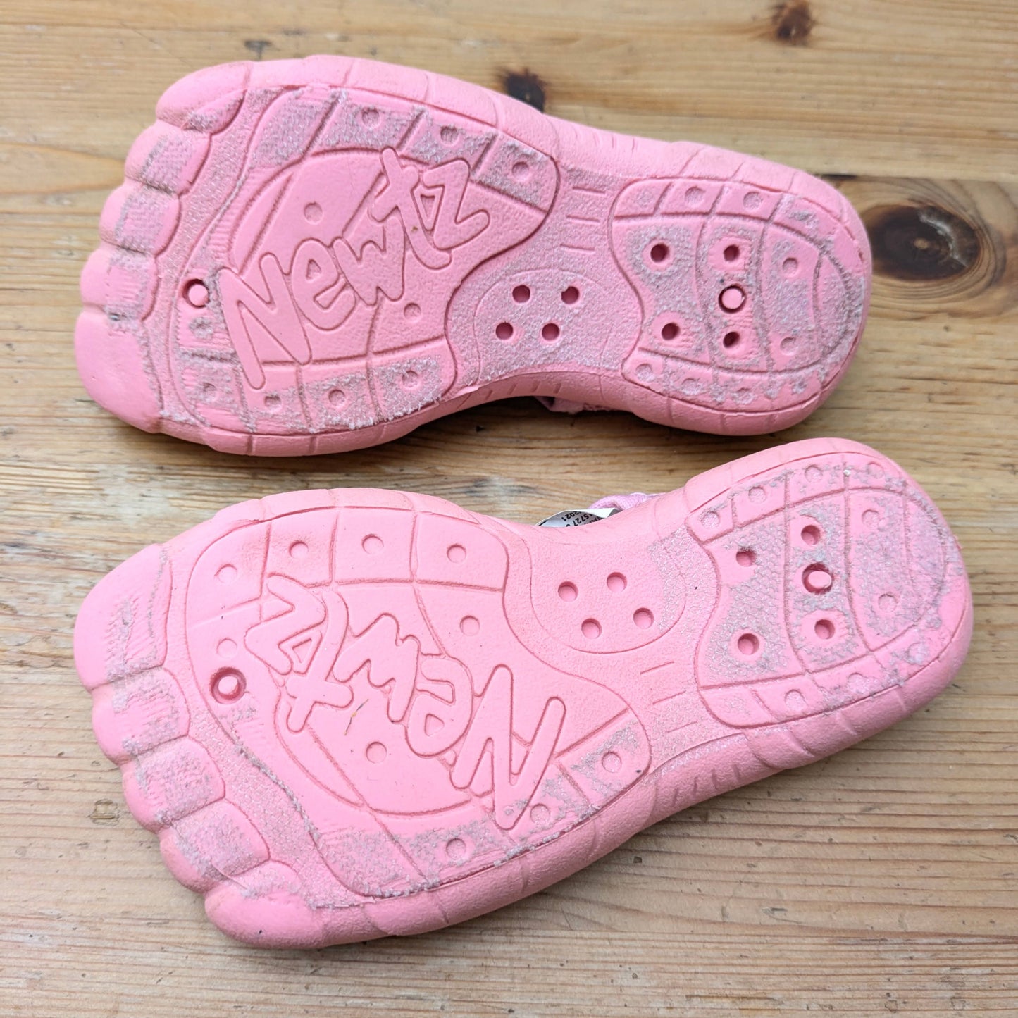 Newtz water shoes size 21/22