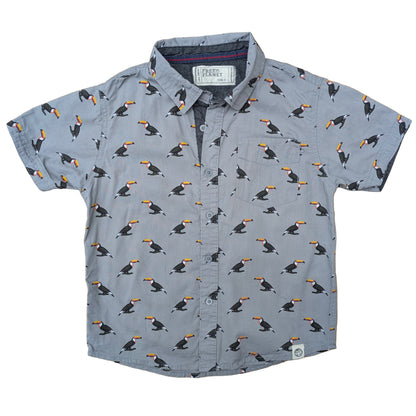 Kostenloses Planet-T-Shirt mit Knöpfen – ab 5 Jahren