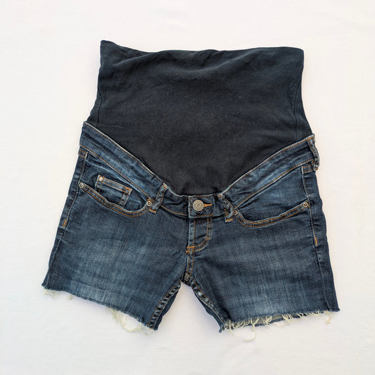 H&M Maternity jean shorts - Size 38