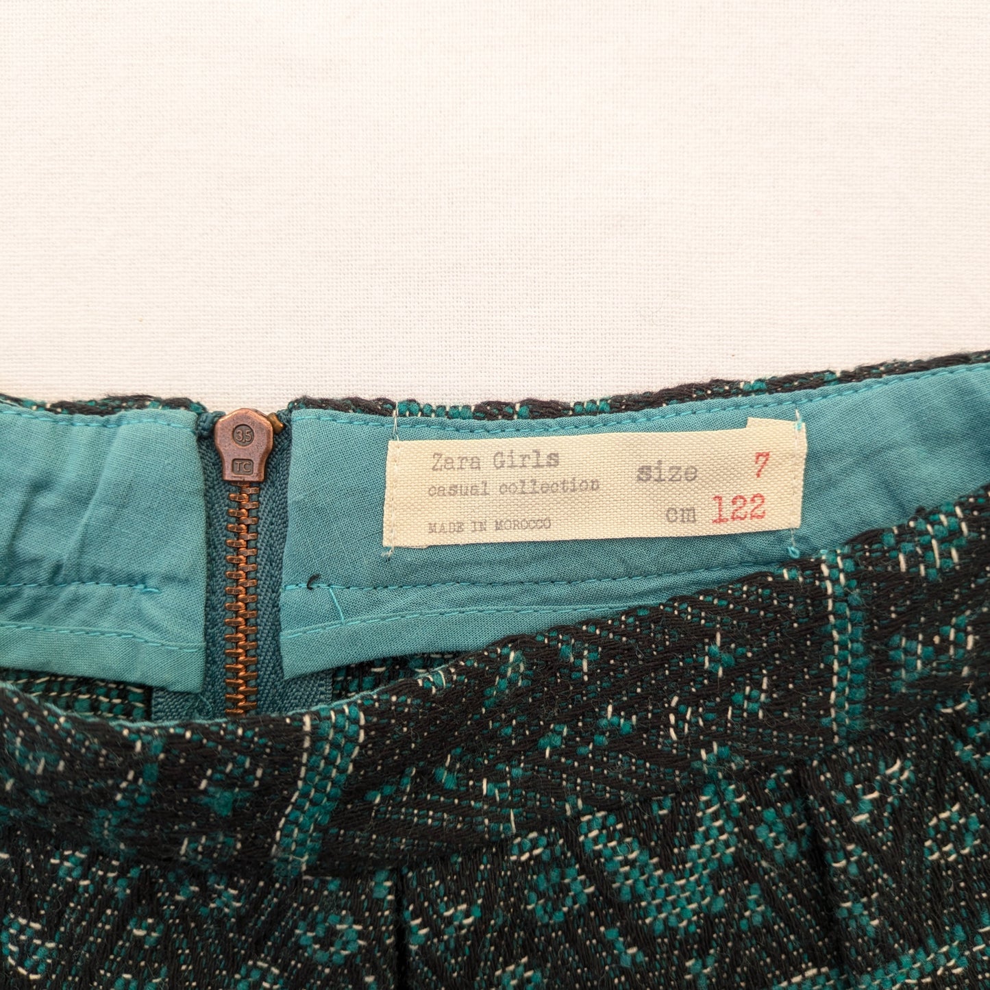 Zara skirt - 7 yrs / 122cm