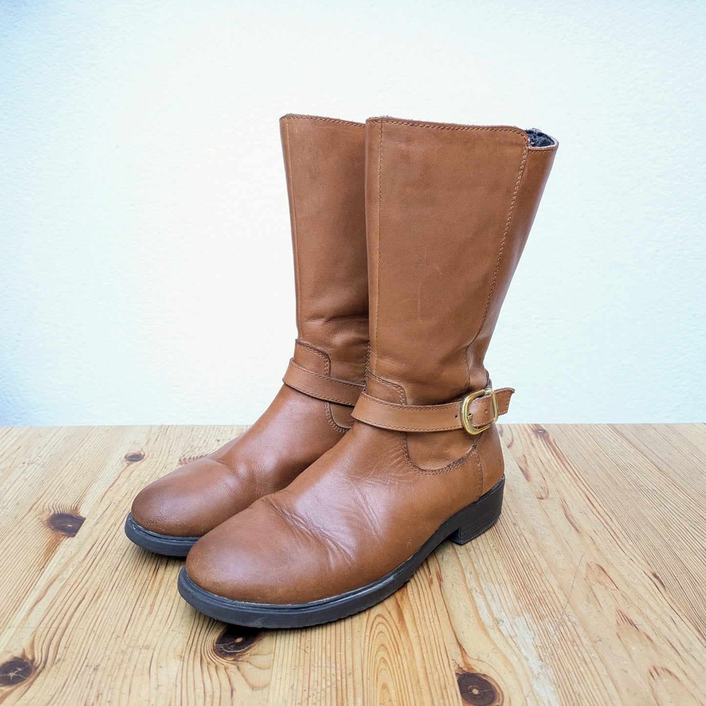 Leather Boots - size 32