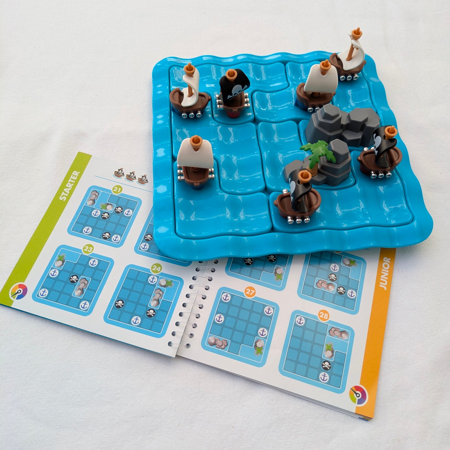 Smart Games Pirate Crossfire