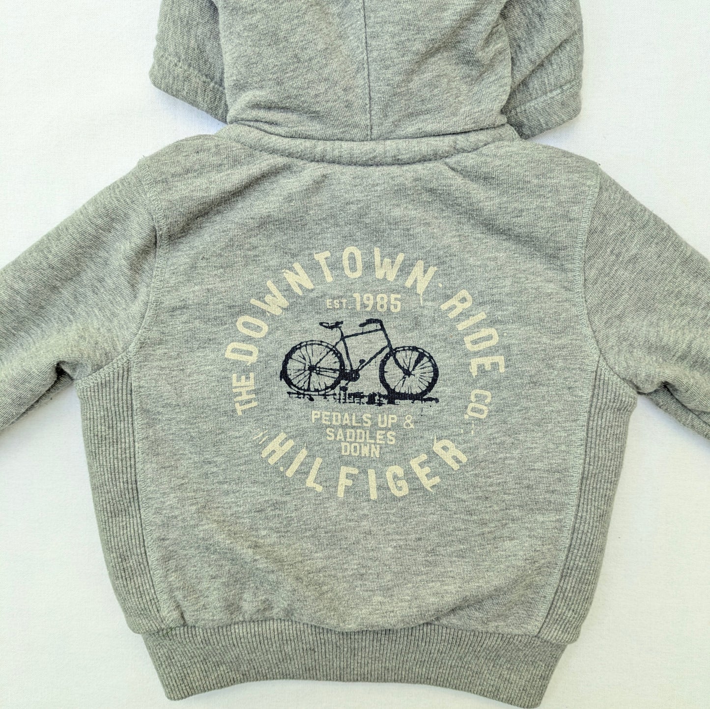 Tommy Hilfiger sweatshirt -12 mo