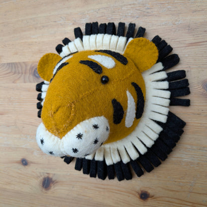Fiona Walker lion head wall decoration