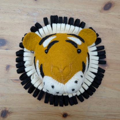 Fiona Walker lion head wall decoration