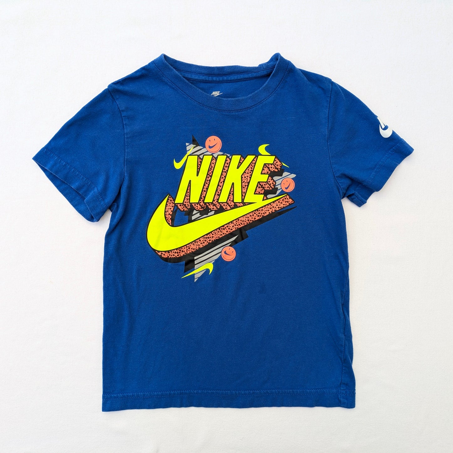 Nike t-shirt - 5-6 years