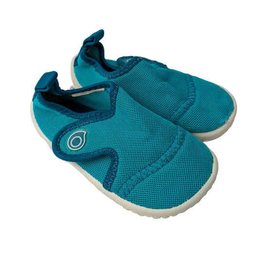 Nabaji water shoes size 24/25