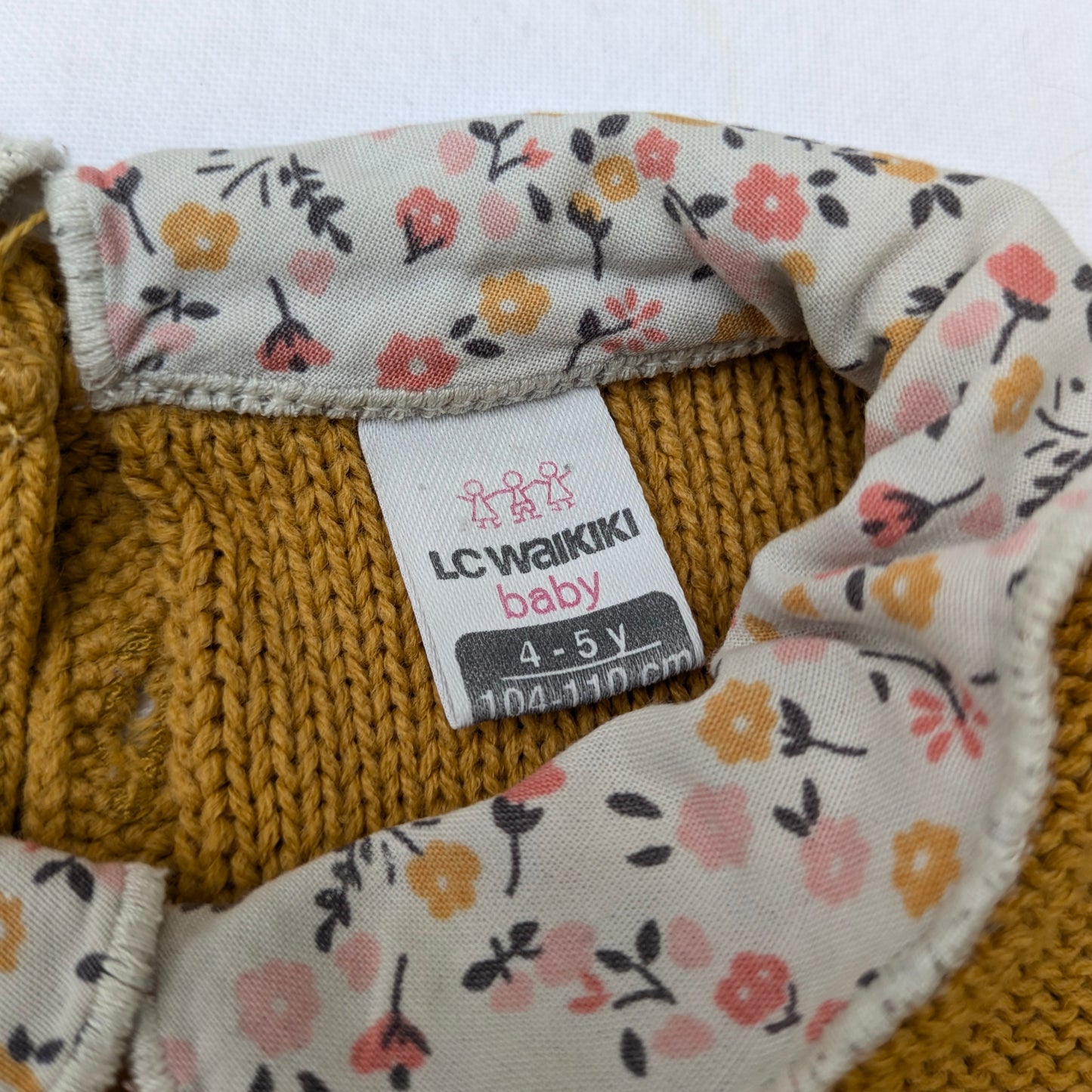 LC Waikiki sweater - 4 years