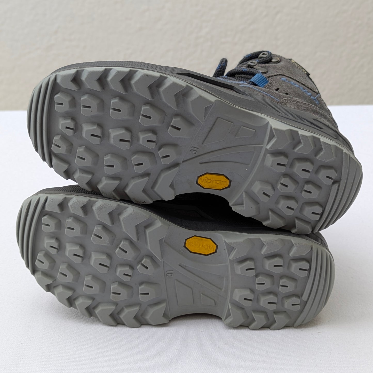Lowa hiking boots - size 31