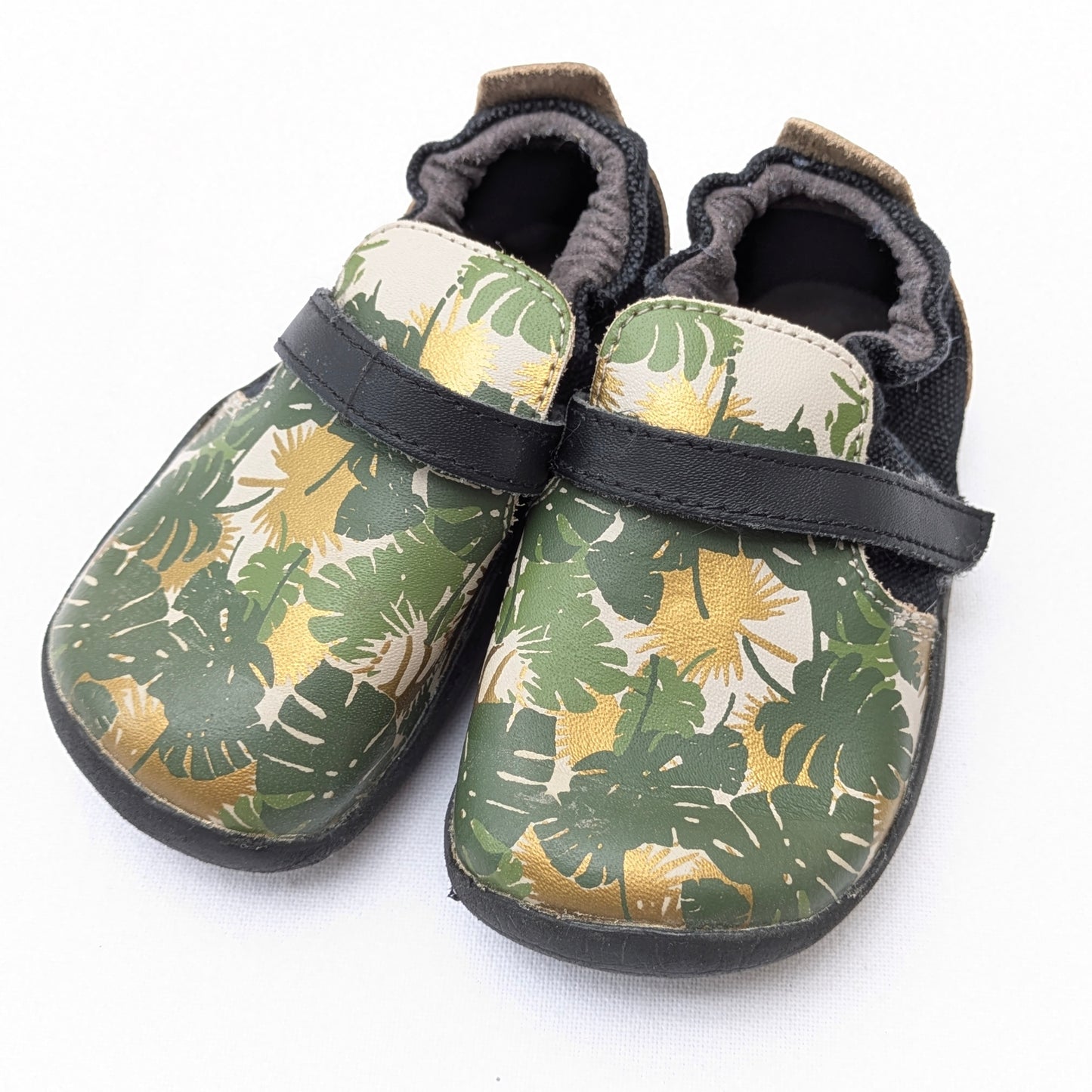 Bobux Baby Shoes size 20