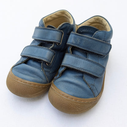 Naturino leather shoes in blue - size 24