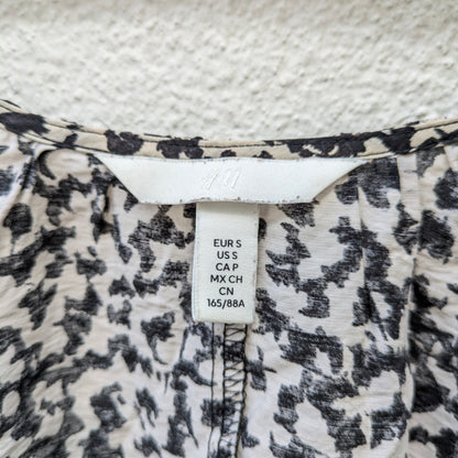 H&M Maternity dress - Size S