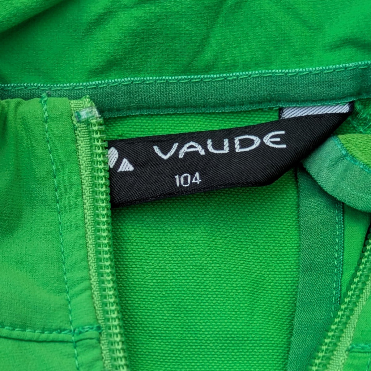 Vaude light jacket - 4-5 yrs / 104