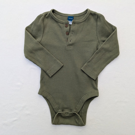 Old Navy onesie body -12 mo