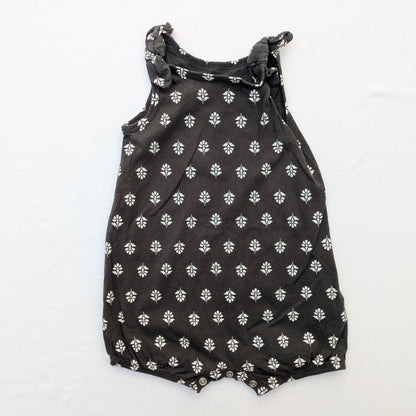 Carter's romper -12 mo
