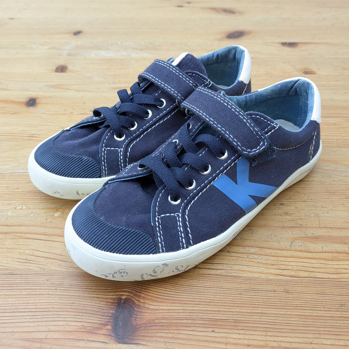 Kickers canvas shoes - size 31