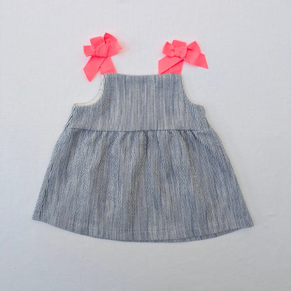 Zara gestreiftes Kleid mit Bindeband – Größe 6–9 Monate / 74 cm